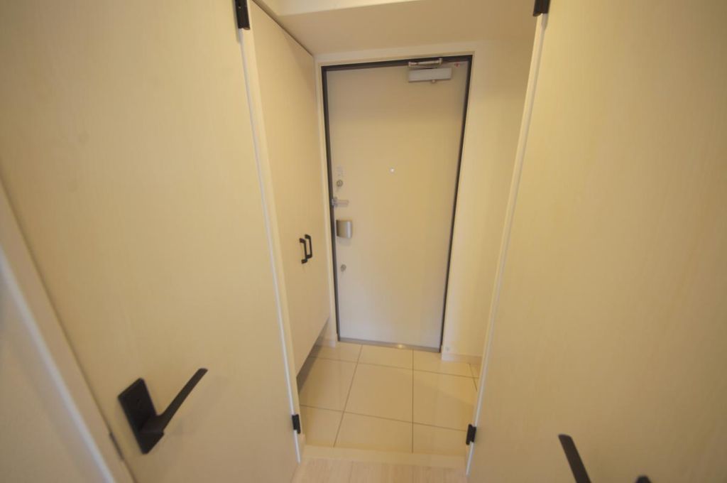 玄関　同系シリーズのお部屋です。
