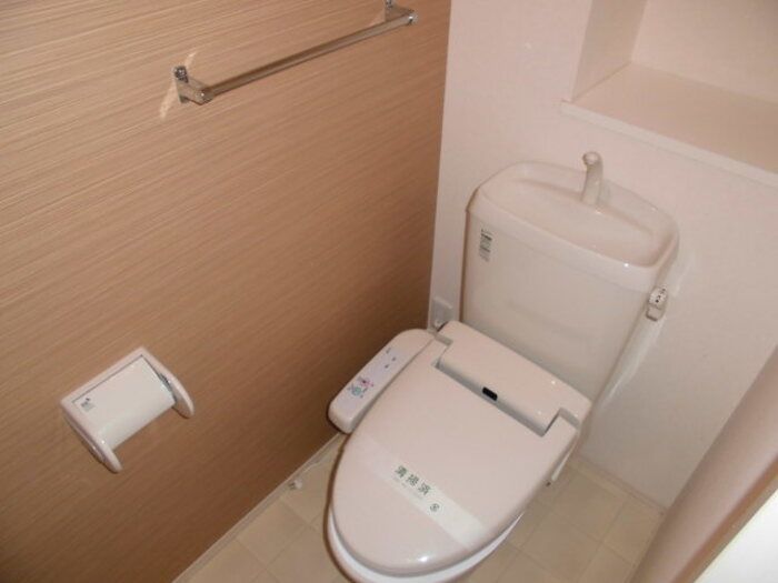 トイレ　シンプルで使いやすいトイレです
