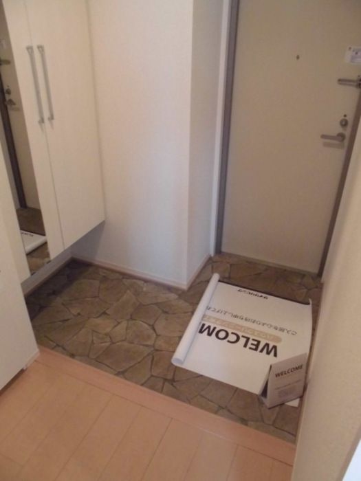 玄関　落ち着いた玄関です
