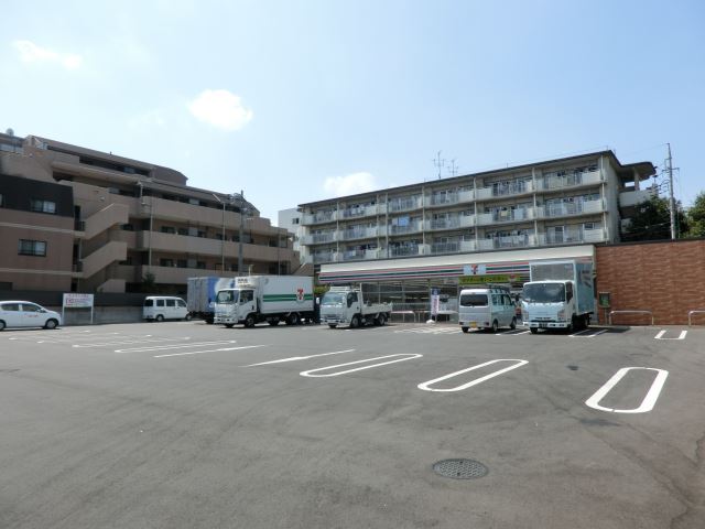 コンビニ　セブンイレブン（コンビニ）まで490m