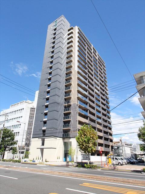 クラースタワー松山駅前の建物外観