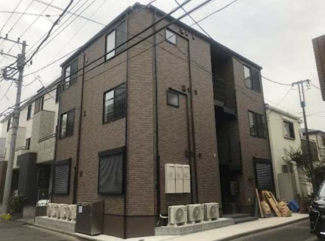 川崎市中原区上丸子のアパートの建物外観