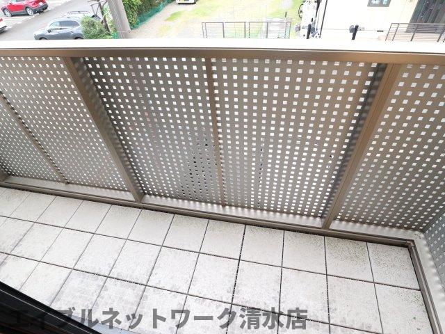 【静岡市清水区天王東のアパートの玄関】