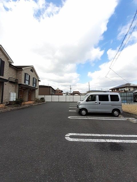 【東広島市西条町寺家のアパートの駐車場】