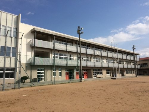 【アグリーブル山本の小学校】