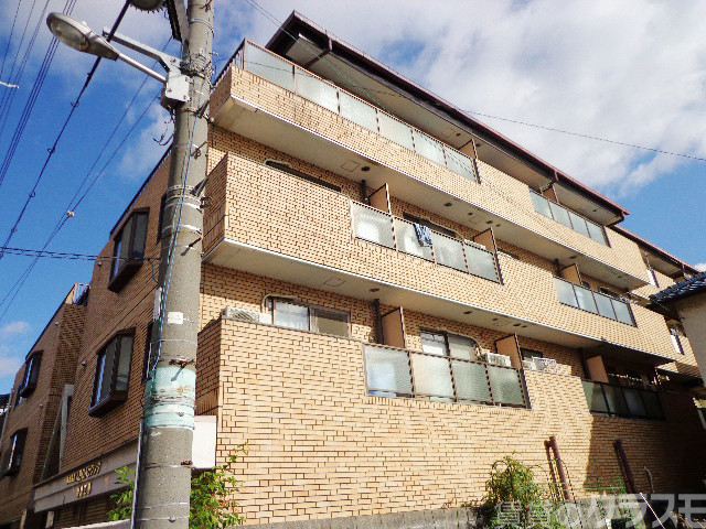 建物外観　閑静な住宅街です♪