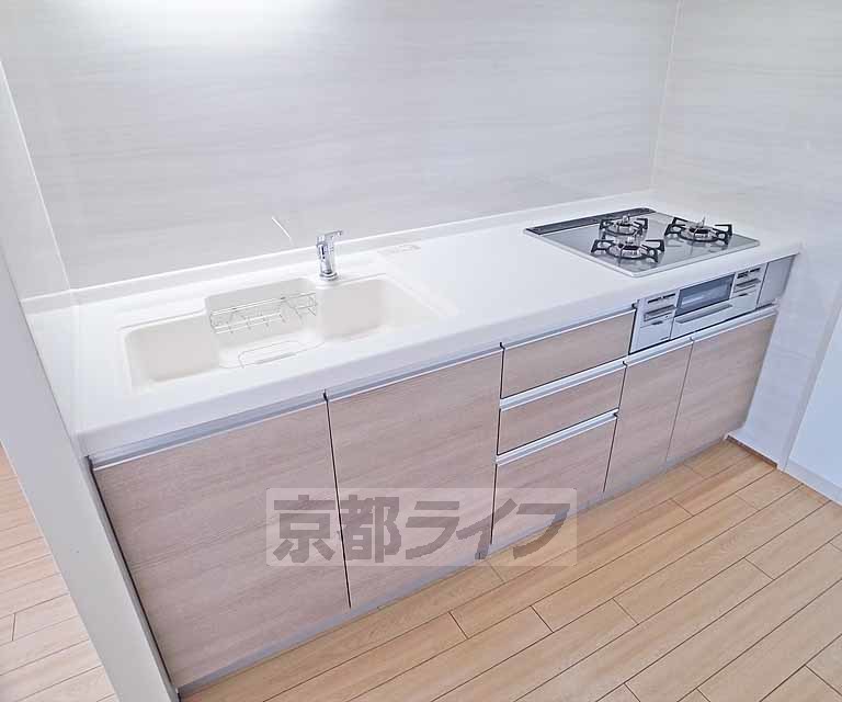 【大津市浜大津のマンションのキッチン】