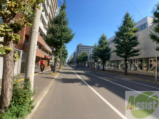 【エステラ南3条館Bの駐車場】