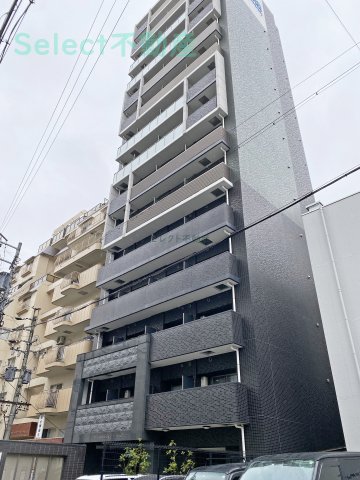 【名古屋市中区伊勢山のマンションの建物外観】