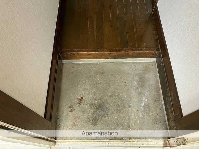 ハイツフリージアの玄関写真