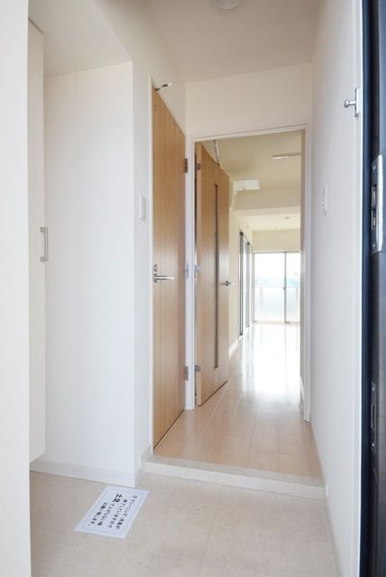 玄関　★シューズボックス付きの玄関です★