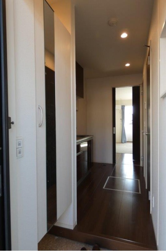 玄関　図面と現状に相違がある場合には現状を優先