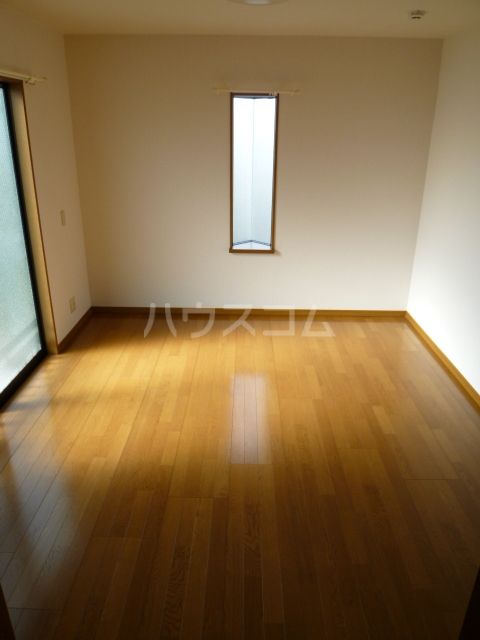 アンプルール ブワ フォーエヴァの内装写真