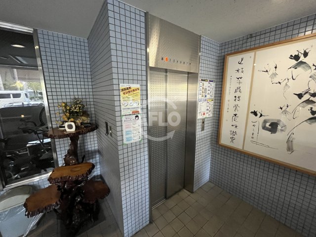 エントランス　ビルシャナ　エントランス