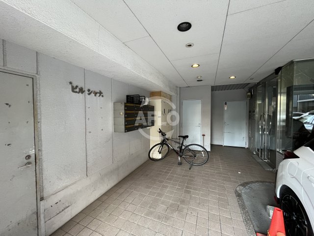 ロビー　ビルシャナ　ロビー