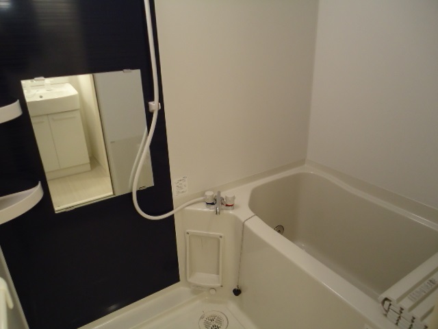 バス・シャワールーム　バスルーム