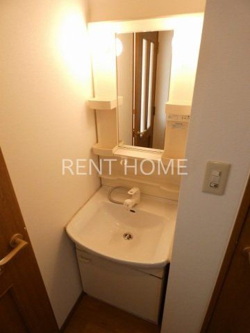 洗面設備　独立洗面台あります