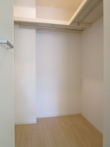 収納　ウォークインクローゼット