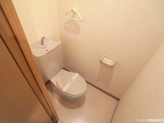 トイレ　別部屋の為現状優先