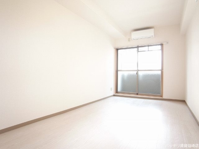 その他部屋・スペース　別部屋の為現状優先