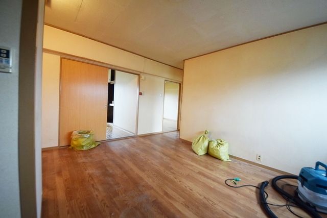 居室・リビング　★リフォーム中です★