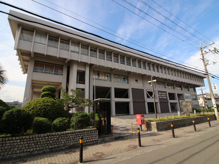 役所　寝屋川市立東図書館（役所）まで193m