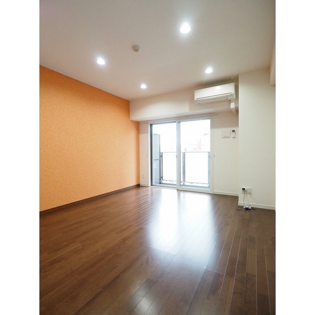 居室・リビング　（参考）他室の写真を使用しています。現況優先となります。