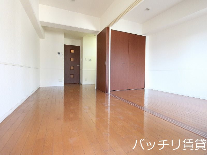 居室・リビング　写真は別号室イメージの為、現状を優先致します