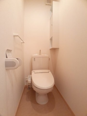 トイレ　落ち着いたトイレです