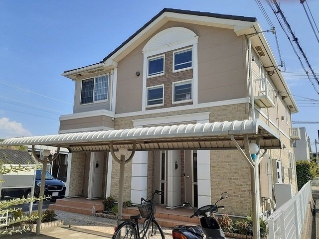 建物外観　落ち着いた雰囲気の外観です