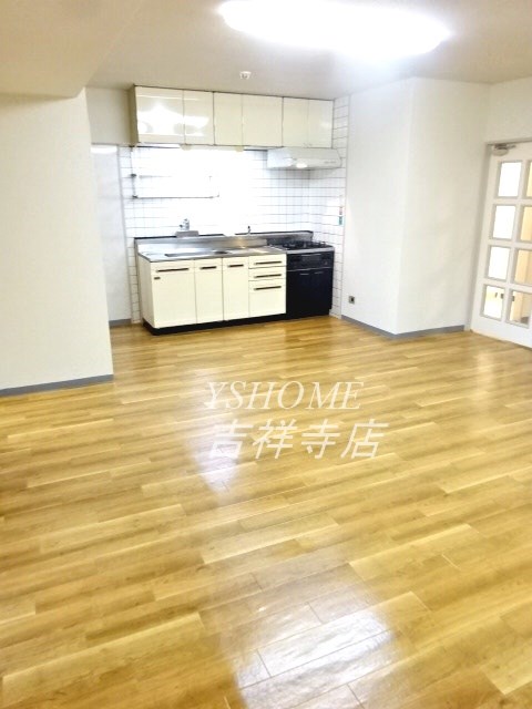 居室・リビング　リビング