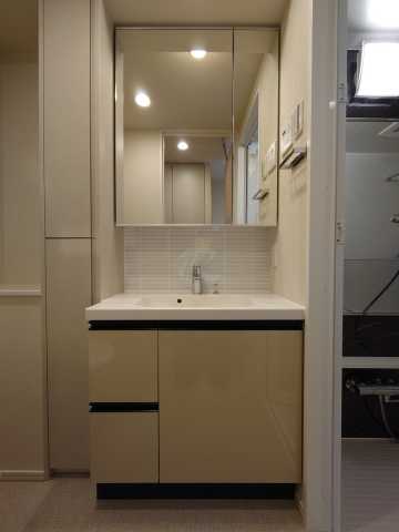 洗面設備　ルフォンプログレ四谷