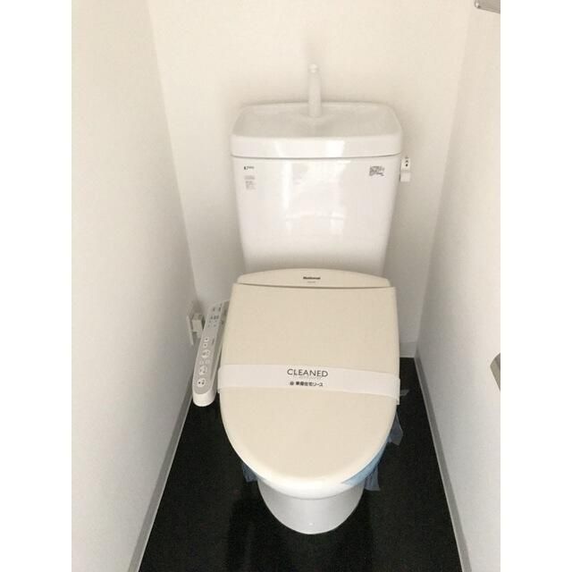 トイレ　写真は同タイプ住居です