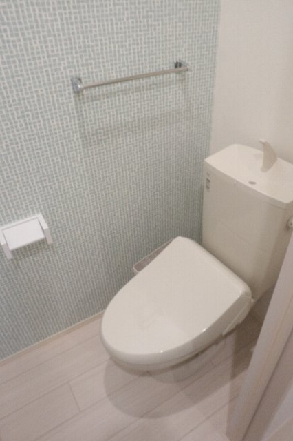 トイレ　落ち着いたトイレです
