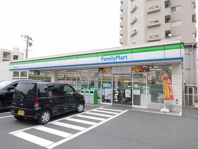 コンビニ　ファミリーマート／小倉上到津二丁目店（コンビニ）まで433m