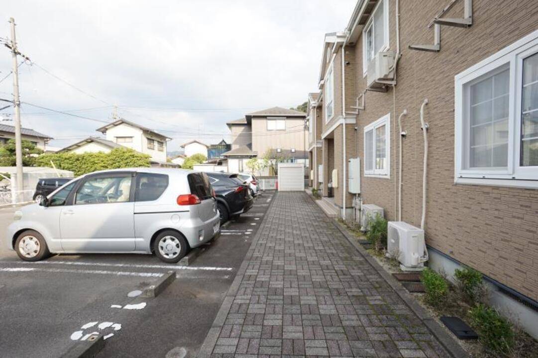 駐車場　駐車場