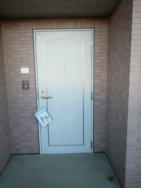 エントランス　★ドアです★