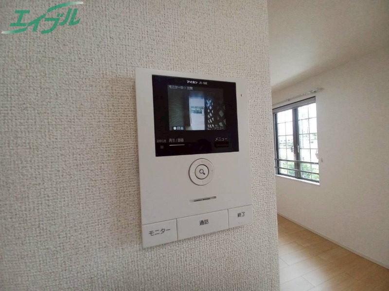 セキュリティ　同型参考写真です