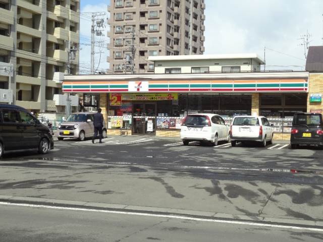 コンビニ　セブンイレブン札幌中央南１１条店（コンビニ）まで239m