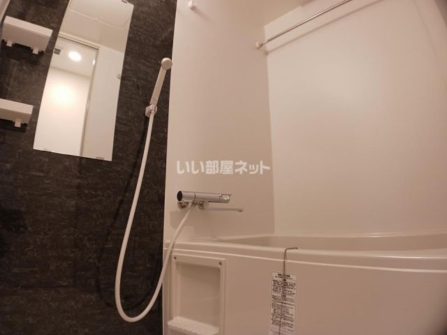 阪堺電気軌道阪堺線 大小路駅 徒歩2分 15階建 築1年の風呂写真