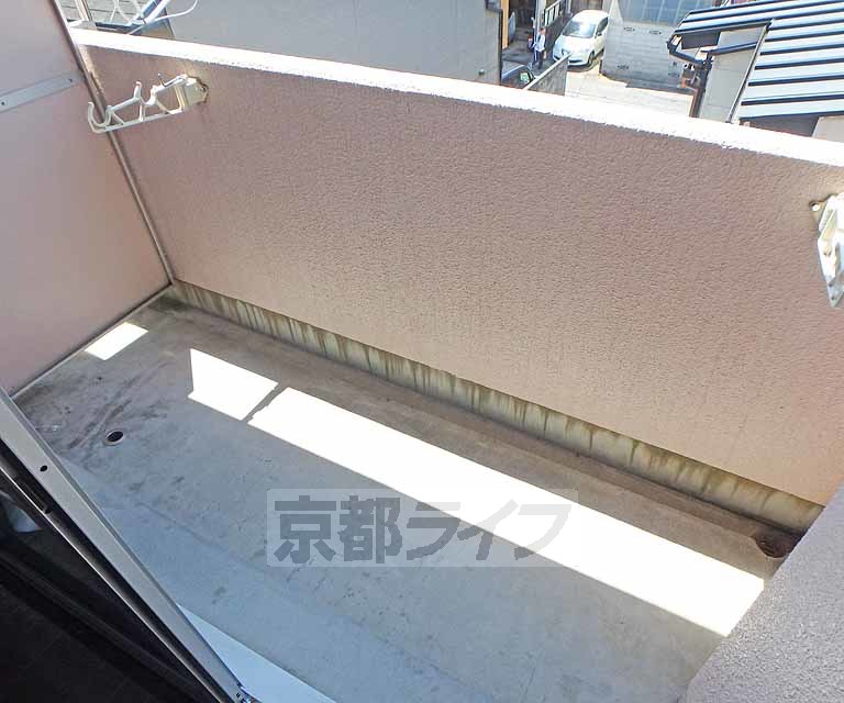 バルコニー　日当たりも良さそうですね。