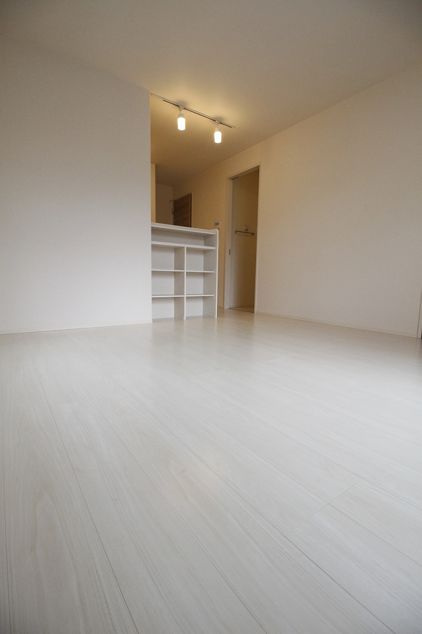 居室・リビング　別の部屋の写真です。