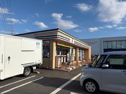 コンビニ　セブンイレブン 八王子高倉町店（コンビニ）まで426m