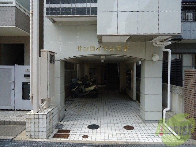 エントランス　エントランスもオシャレです。