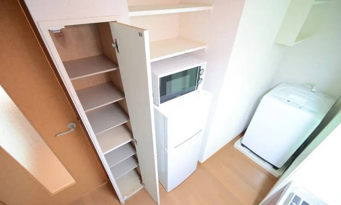 収納　シューズボックス