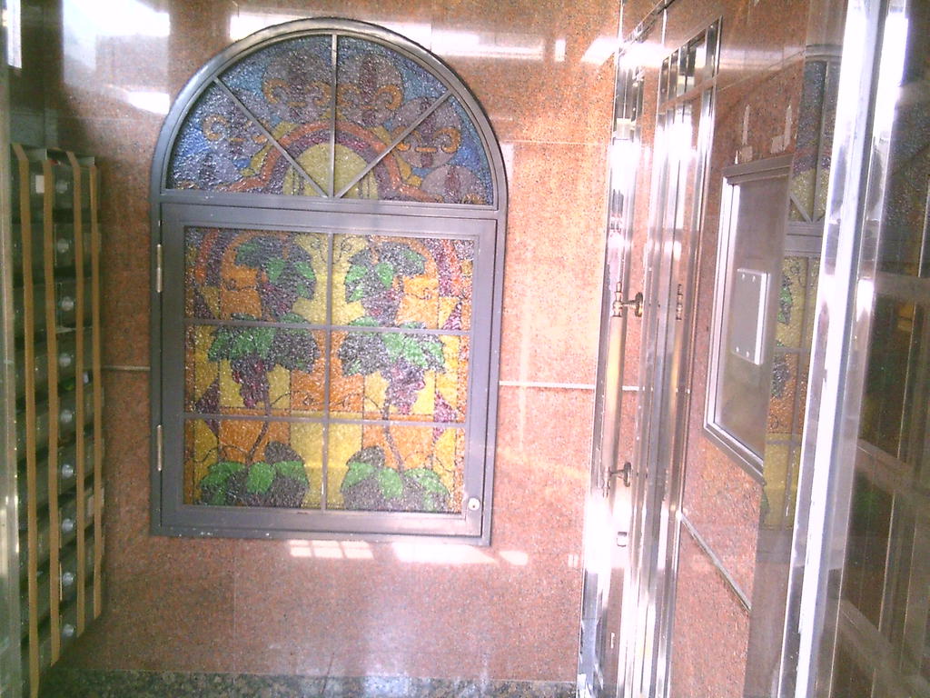 エントランス　エントランス、メールBOXあり