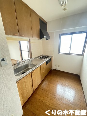 キッチン　キッチンです（同タイプのお部屋です。現況を優先します。）