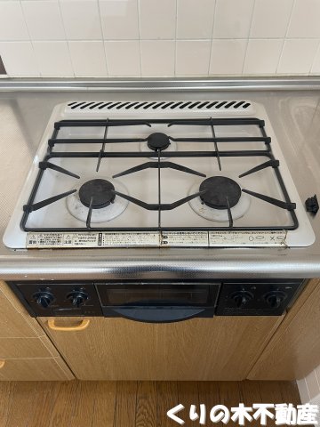 その他設備　ガスコンロ3口（同タイプのお部屋です。現況を優先します。）