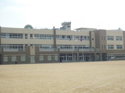 【ＶＥＲＤＥ大手町（ヴェルデ大手町）の小学校】