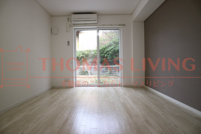 居室・リビング　現在、写真準備中の為同メーカー物件の写真を添付しております。